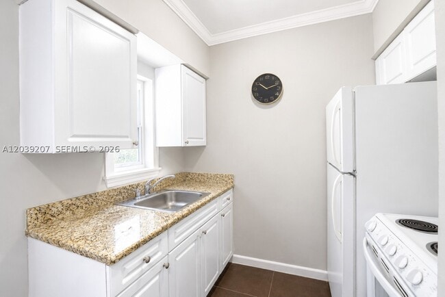Foto del edificio - 521 NE 82nd St