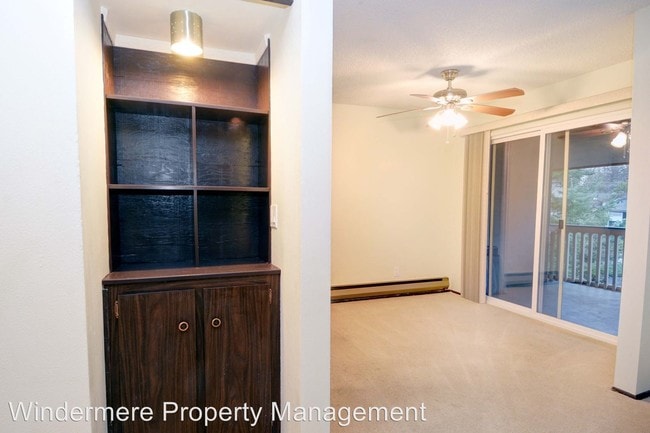 Building Photo - 2 br, 1 bath House - 5620 200th St SW #A306