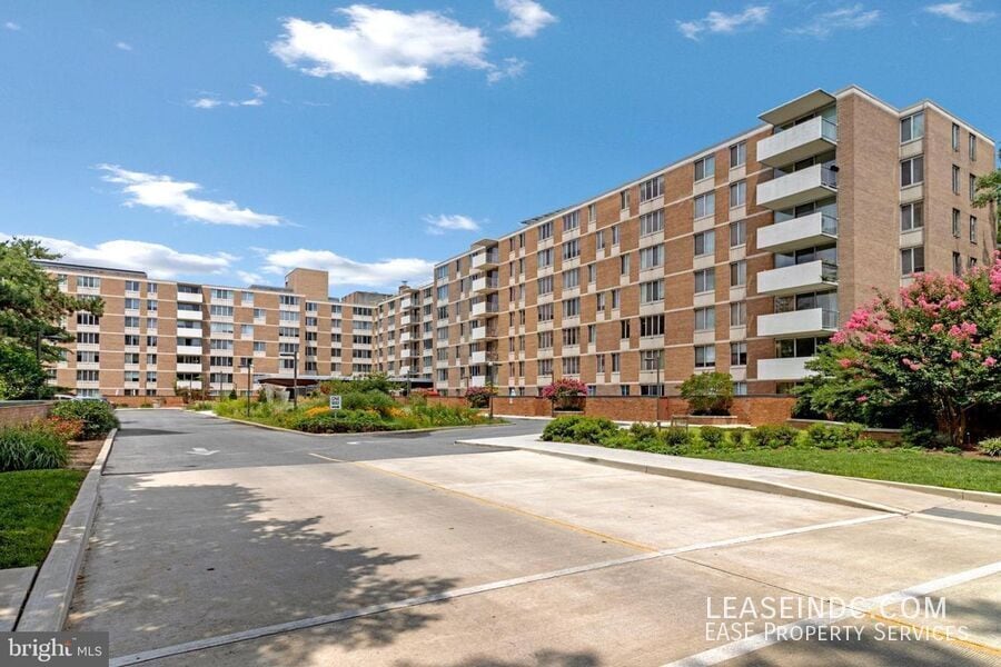 Photo - 2939 Van Ness Street NW-#1134