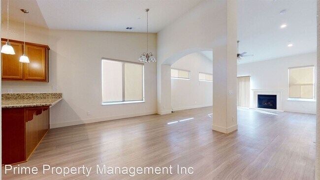 Foto del edificio - 3 br, 2 bath House - 605 St. Helena Drive