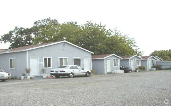 Foto del edificio - 18710-18760 Sonoma Hwy