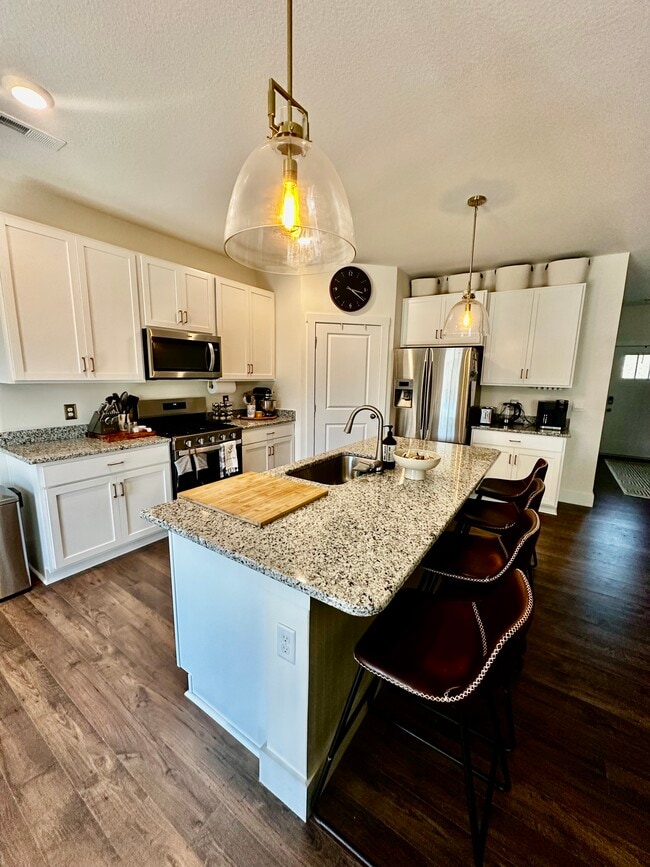 Foto del edificio - 273 Neals Landing Rd