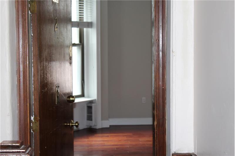 Primary Photo - 250 Newbury St