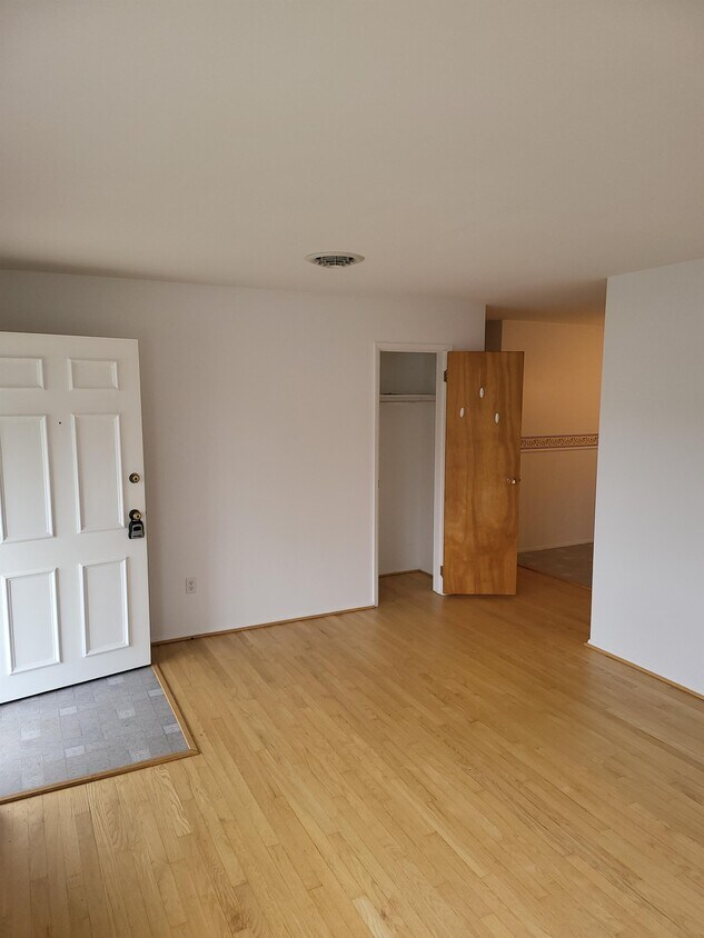 Primary Photo - 308 Taney Dr