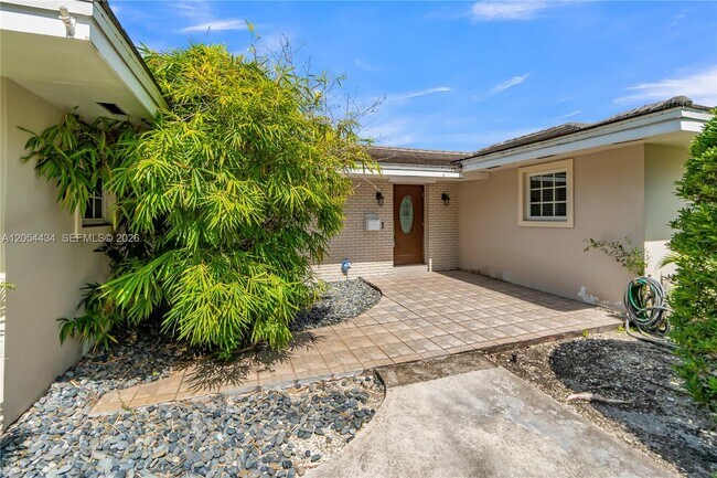 Foto del edificio - 15101 SW 69th Ct