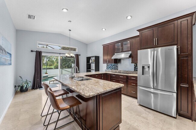 Building Photo - 7076 Middlebury Dr