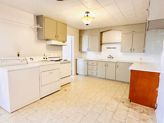 Foto del edificio - 1524 N. Austin