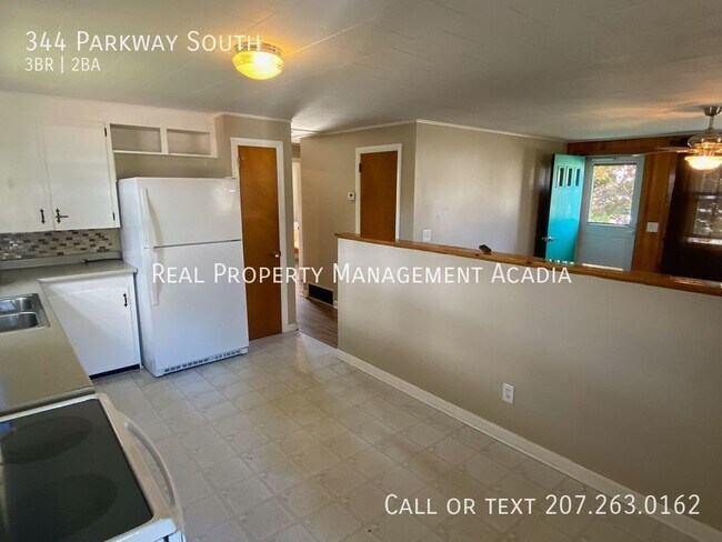 Building Photo - 3 Bed, 1 Bath Single Family Home.