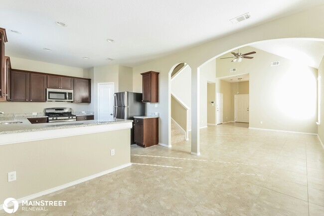 Foto del edificio - 6519 Candlecrest Ct