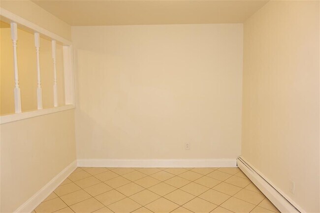 Building Photo - 423 Avenue C