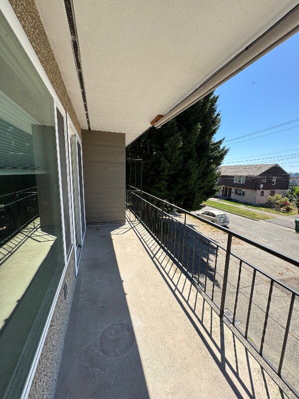 Foto del edificio - 303 N 44th St