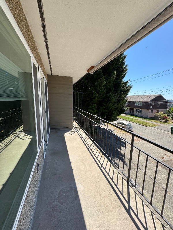 Building Photo - 303 N 44th St