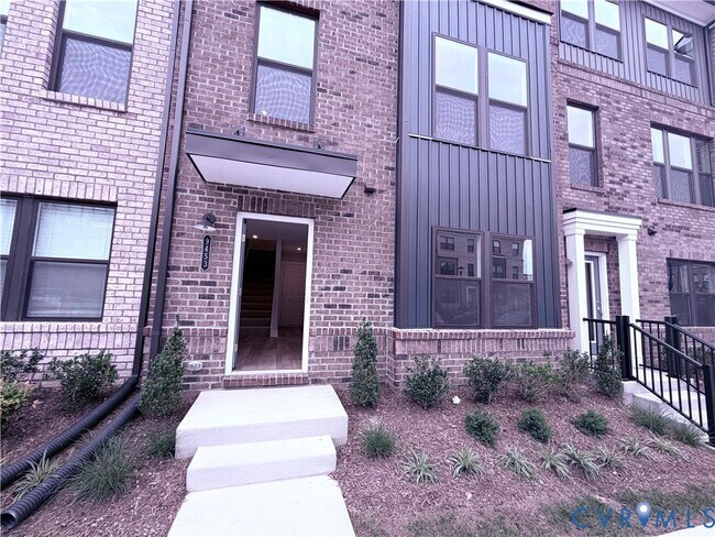 Building Photo - 9453 Alquist St