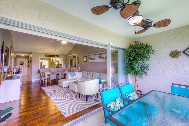 Foto del edificio - 3/2 CONDO IN LELY GOLF ESTATES IN NAPLES.