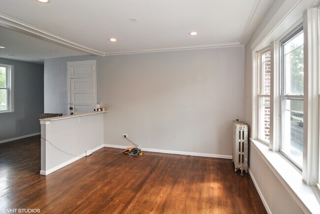 Foto del edificio - 3557 W Wrightwood Ave