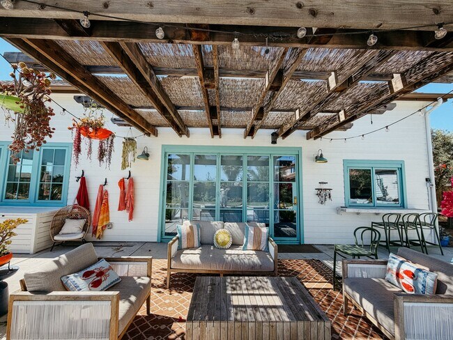 Foto del edificio - 2227 Somerset Cir