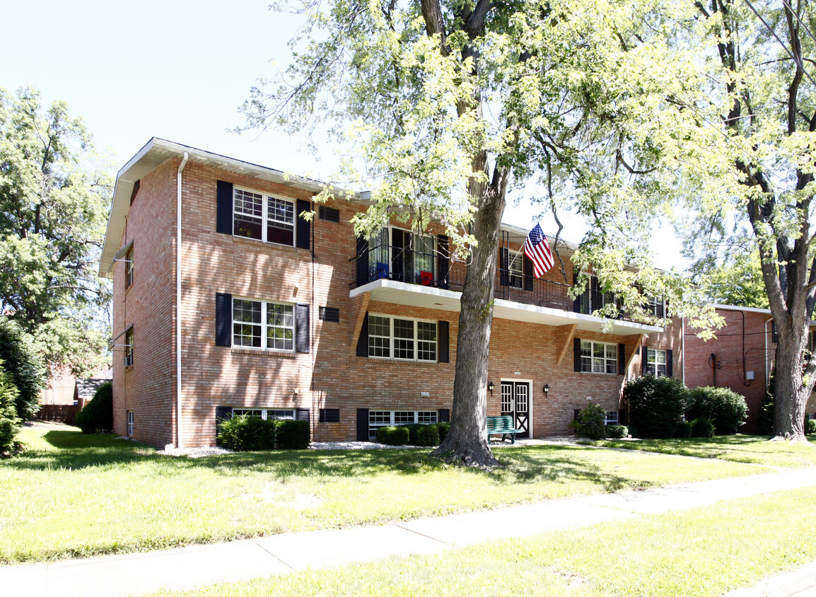 Building Photo - Monroe Apartments