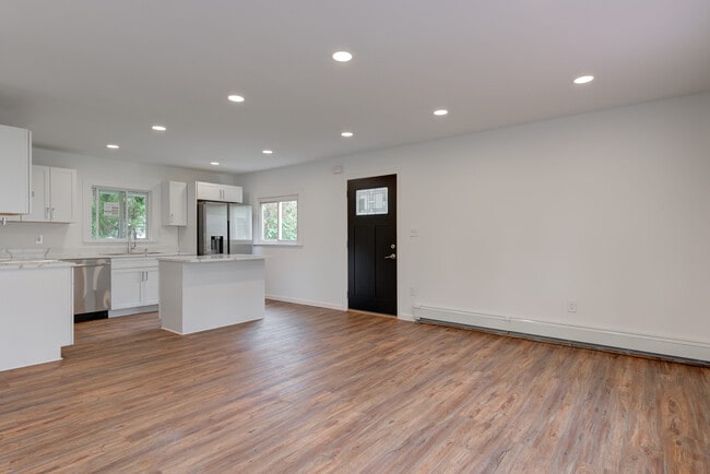 Building Photo - 47 Sandpiper Ln