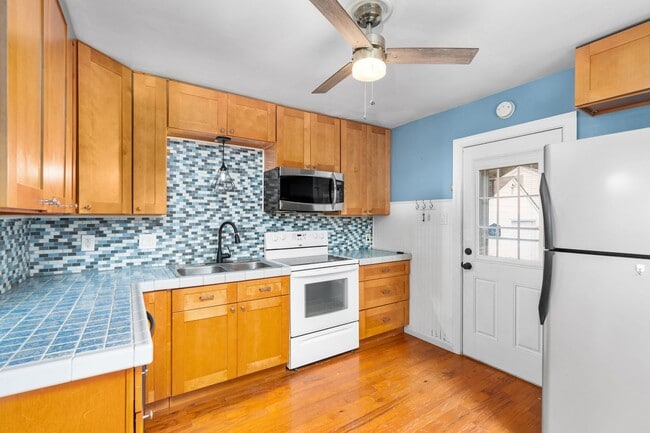 Photo - Charming 2-bedroom ranch. House