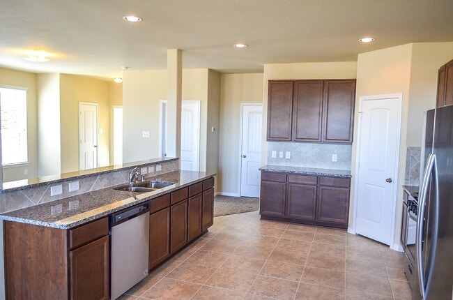 Building Photo - 3550 Paganini Pl