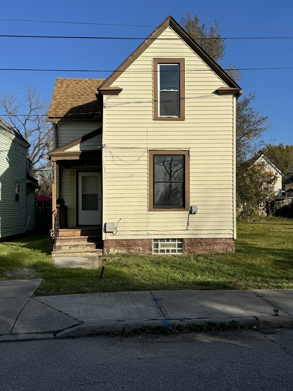 Foto principal - 4067 E 103rd St