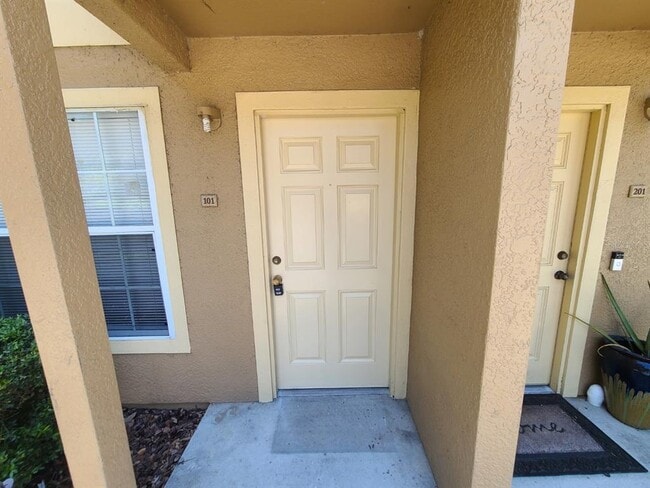Building Photo - 36321 Stonewood Ln