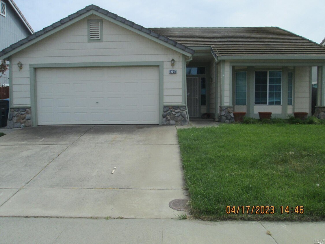 1775 Whiting Ct, Dixon, CA 95620 House Rental in Dixon, CA