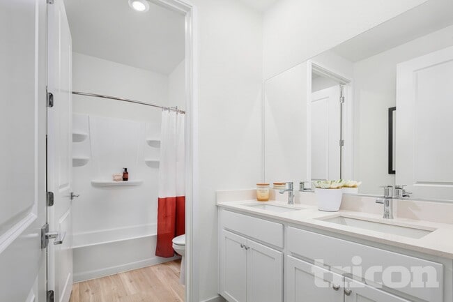 Interior Photo - Tricon Lemmon Drive
