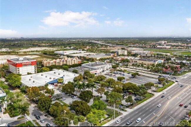 Foto del edificio - 8810 SW 123rd Ct