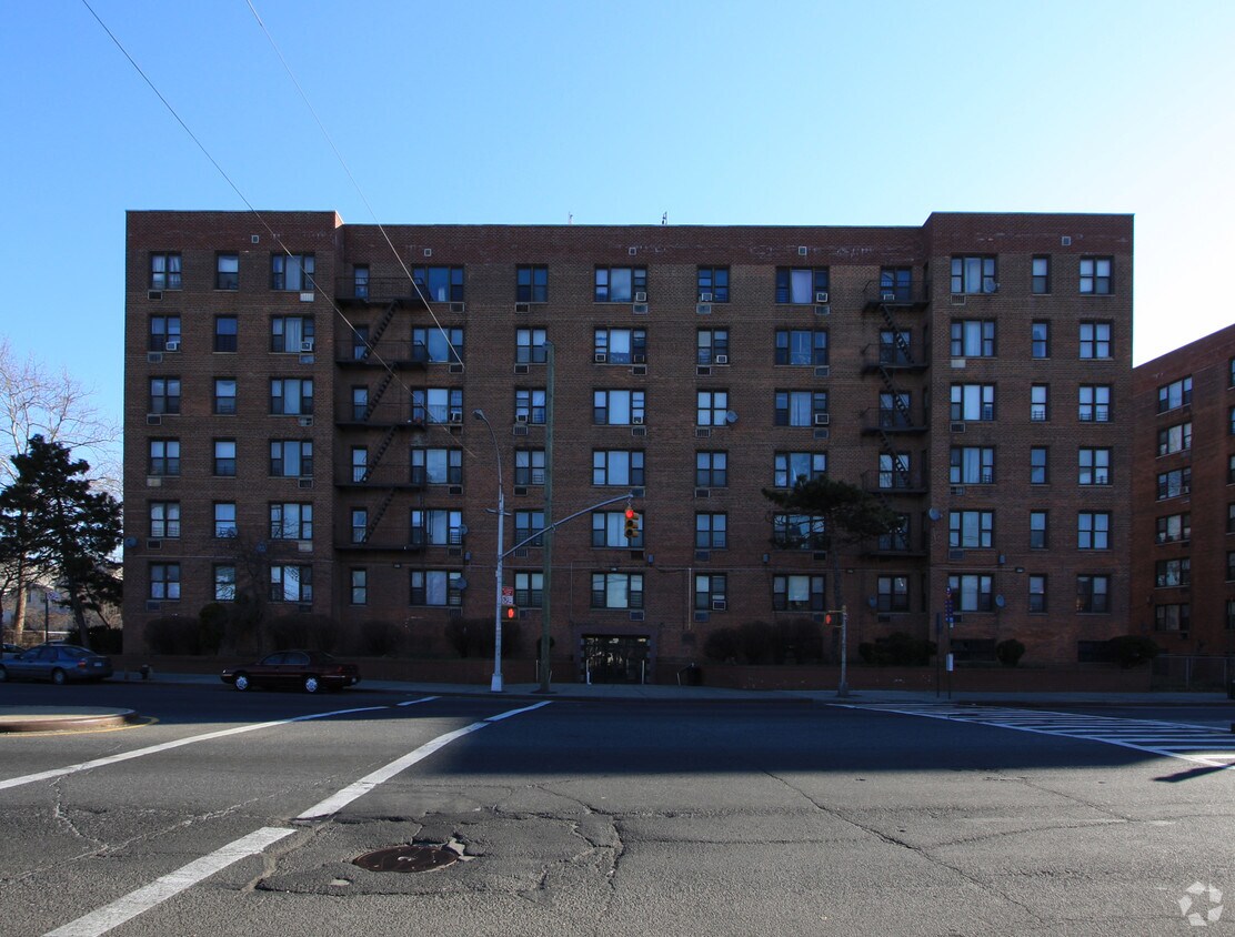 1091510925 Merrick Blvd, Jamaica, NY 11433 Apartments Jamaica, NY