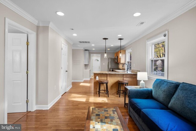 Building Photo - 5701 31st Ave