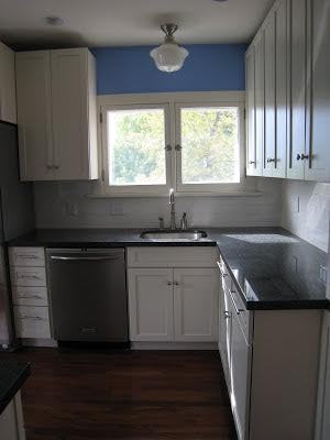 Building Photo - Charming Vintage Family Home Close to the ...