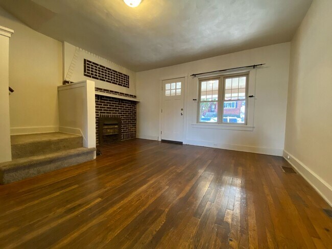 Photo - Charming 3 Bedroom Townhome with a Spacious Backyard & Covered Patio! Located in the Heart of Squ...