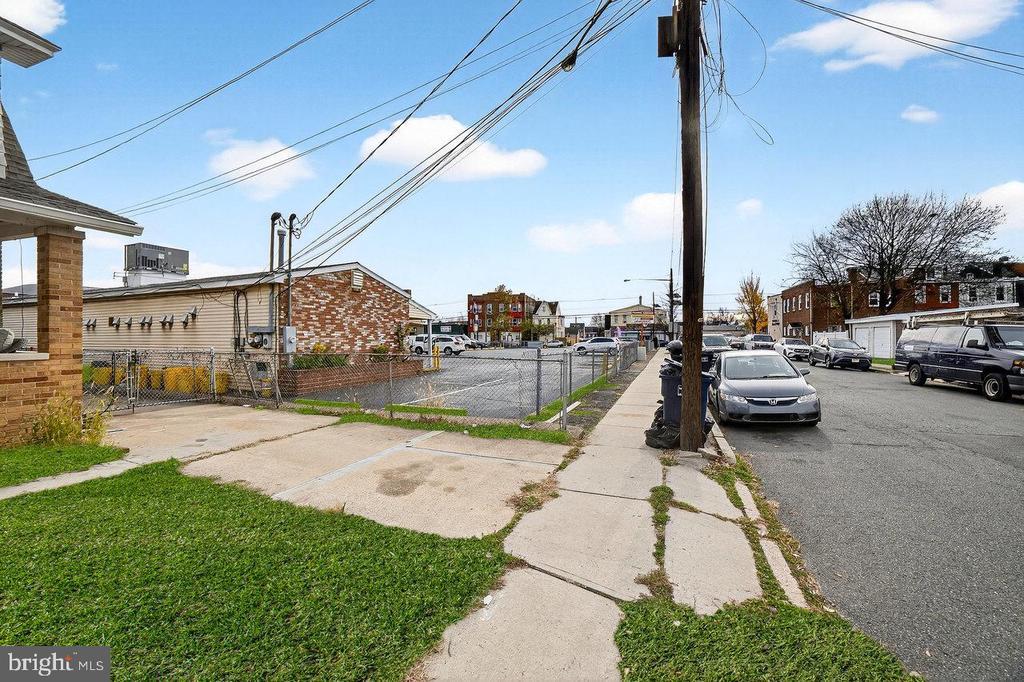 Primary Photo - 18 Myrtle Ave