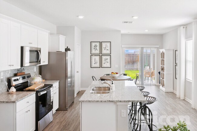 Building Photo - 14637 Maple Ter