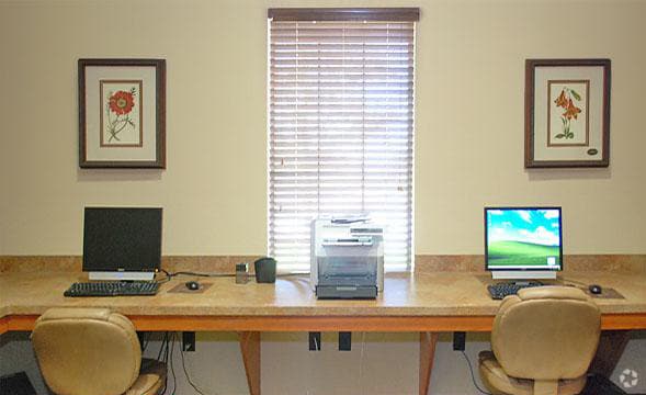 Business Center - Pinnacle Ridge