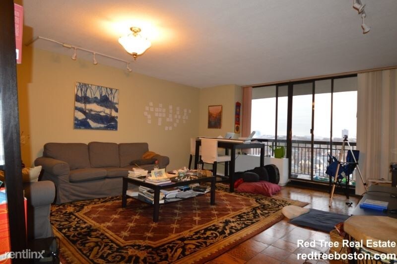 Foto principal - 50-60-60 Longwood Ave