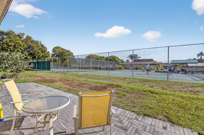 Building Photo - 5280 Nesting Way