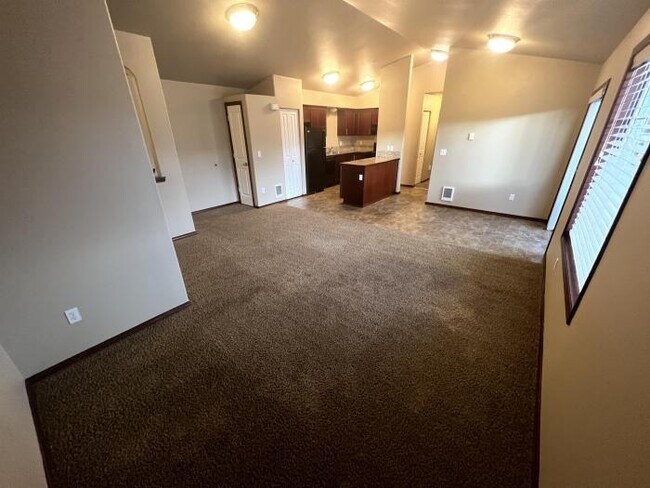 Building Photo - 2 bedroom in Marysville WA 98271