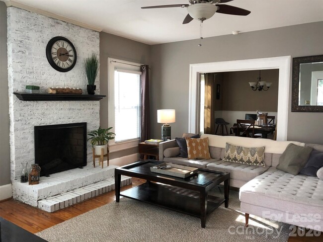 Building Photo - 3235 Archdale Dr