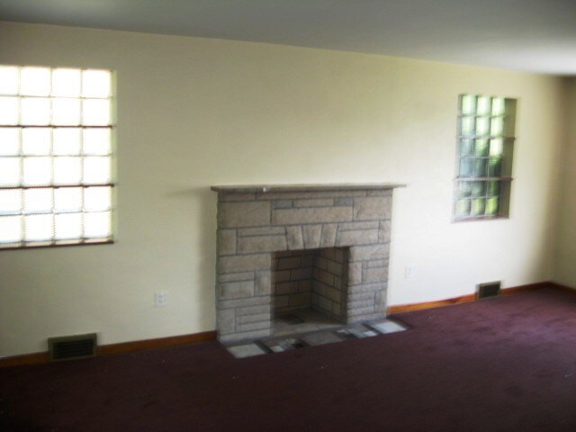 Building Photo - 739 Gaywood Dr