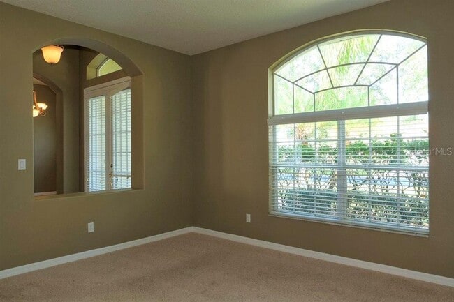 Foto del edificio - 4906 E Lake Cove Blvd