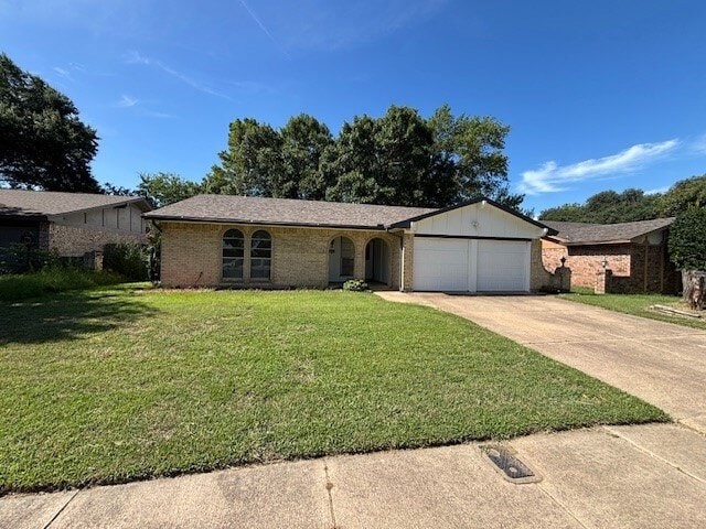 Photo - 2304 Vineyard Dr House