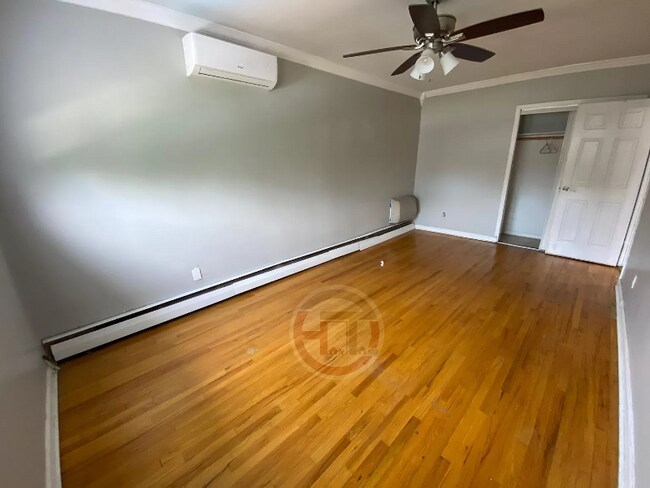 Building Photo - 3213 Randolph Pl