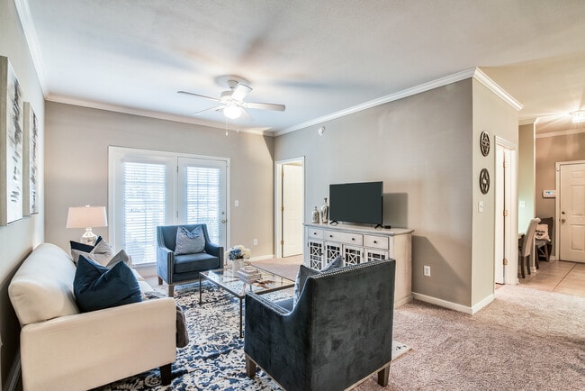 Photo - Cypress Lake Apartments