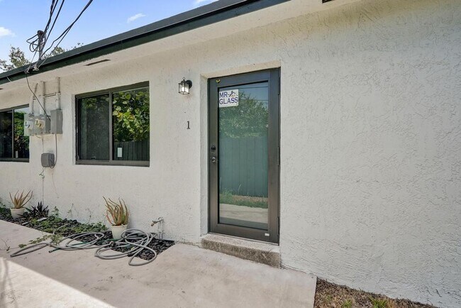 Foto del edificio - 1810 NW 9th St