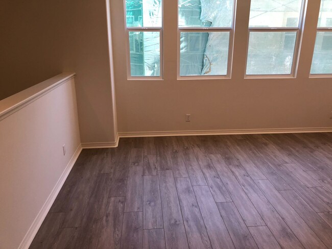 Foto del edificio - Newly Renovated 2 Bedroom Condo in Anaheim