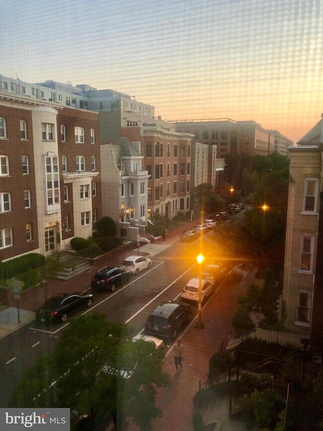 Building Photo - 2101 N St NW