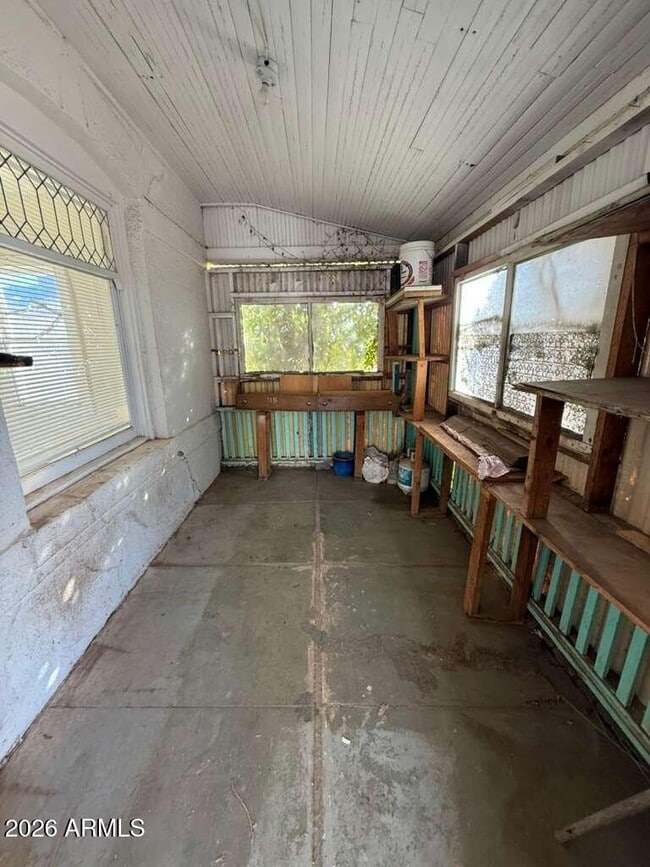 Building Photo - 1014 E 14th St