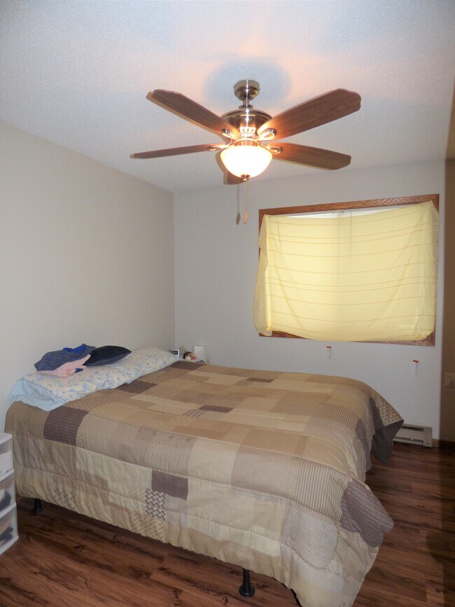 Foto del edificio - 2604 4th Ave NE